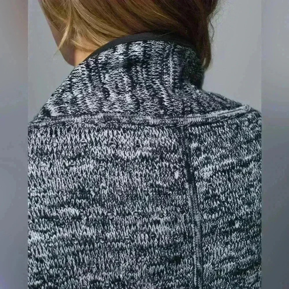 LULULEMON Cardi All Day in Black / White Sz. XSmall / Small - Picture 6 of 16